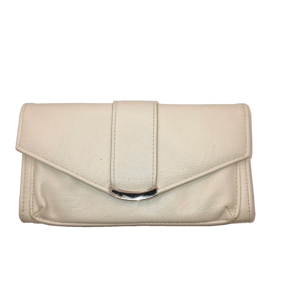 Safe Keeper Women’s Wallet Off White Beige Snap Closure Card Slots 7.5x4x1 inch